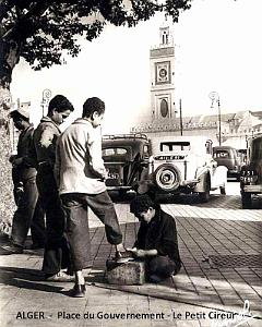 Alger - Place du Gouvernement -  Petit Cireur